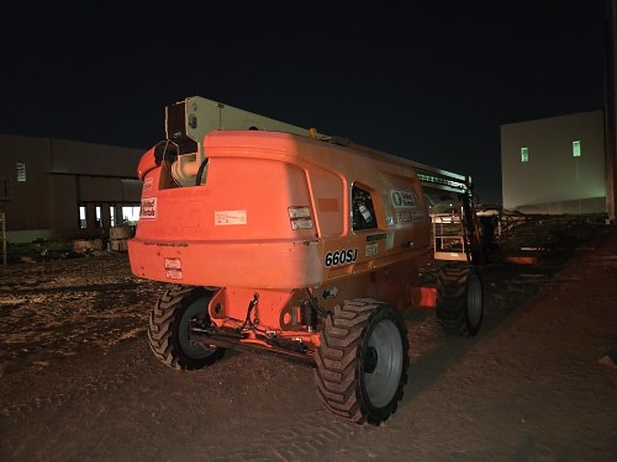 JLG 660SJ photo 11