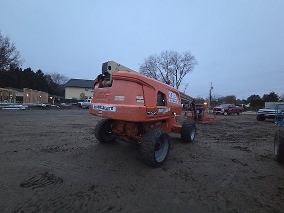JLG 660SJ photo 3