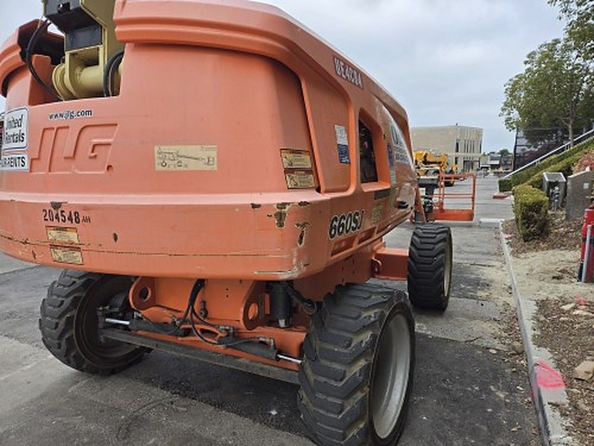 JLG 660SJ photo 2