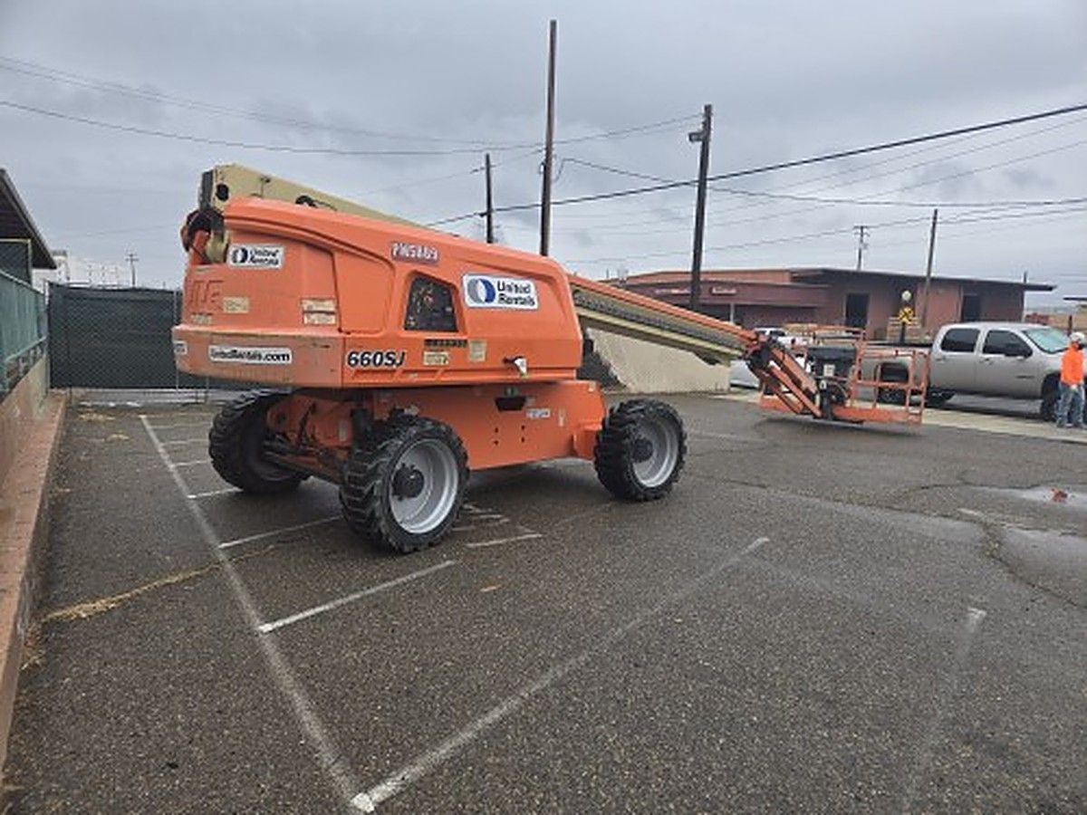 JLG 660SJ photo 3