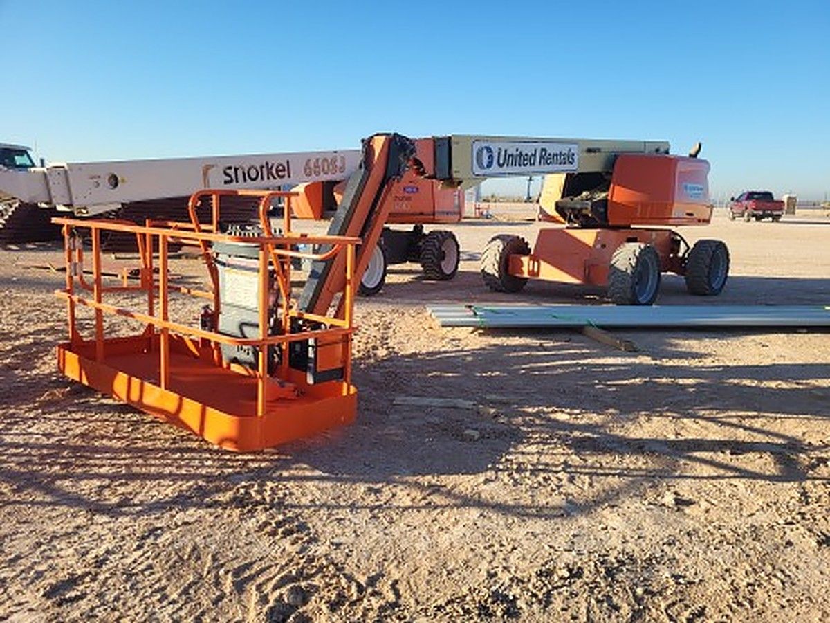 2018 JLG 660SJ for sale in Las Vegas, NV