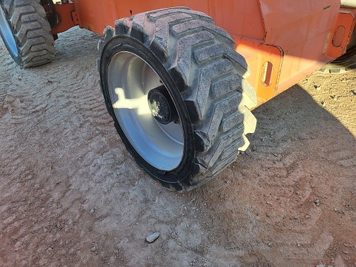 JLG 660SJ photo 15