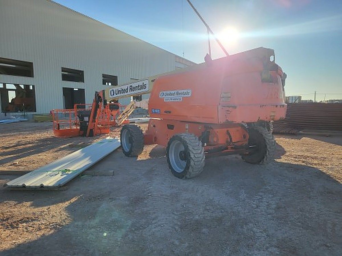 JLG 660SJ photo 2