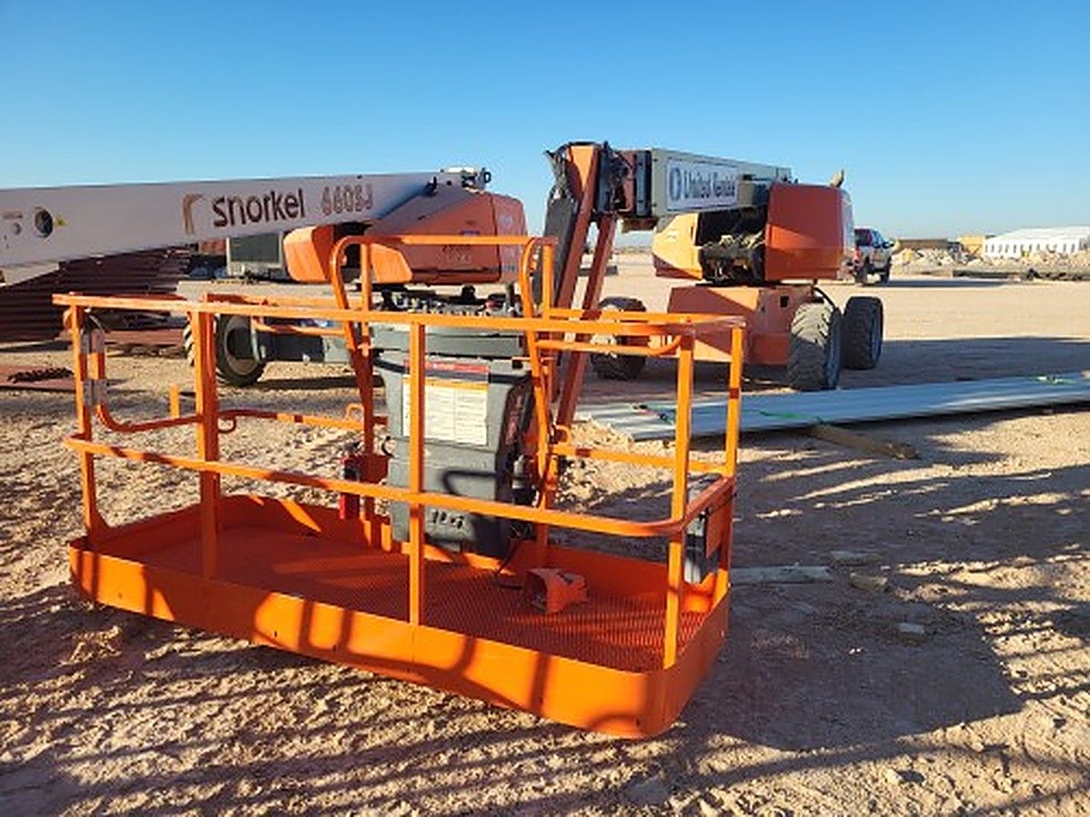 JLG 660SJ photo 3