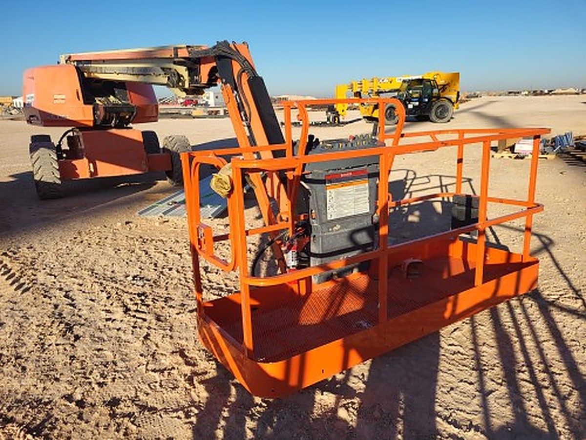 JLG 660SJ photo 9