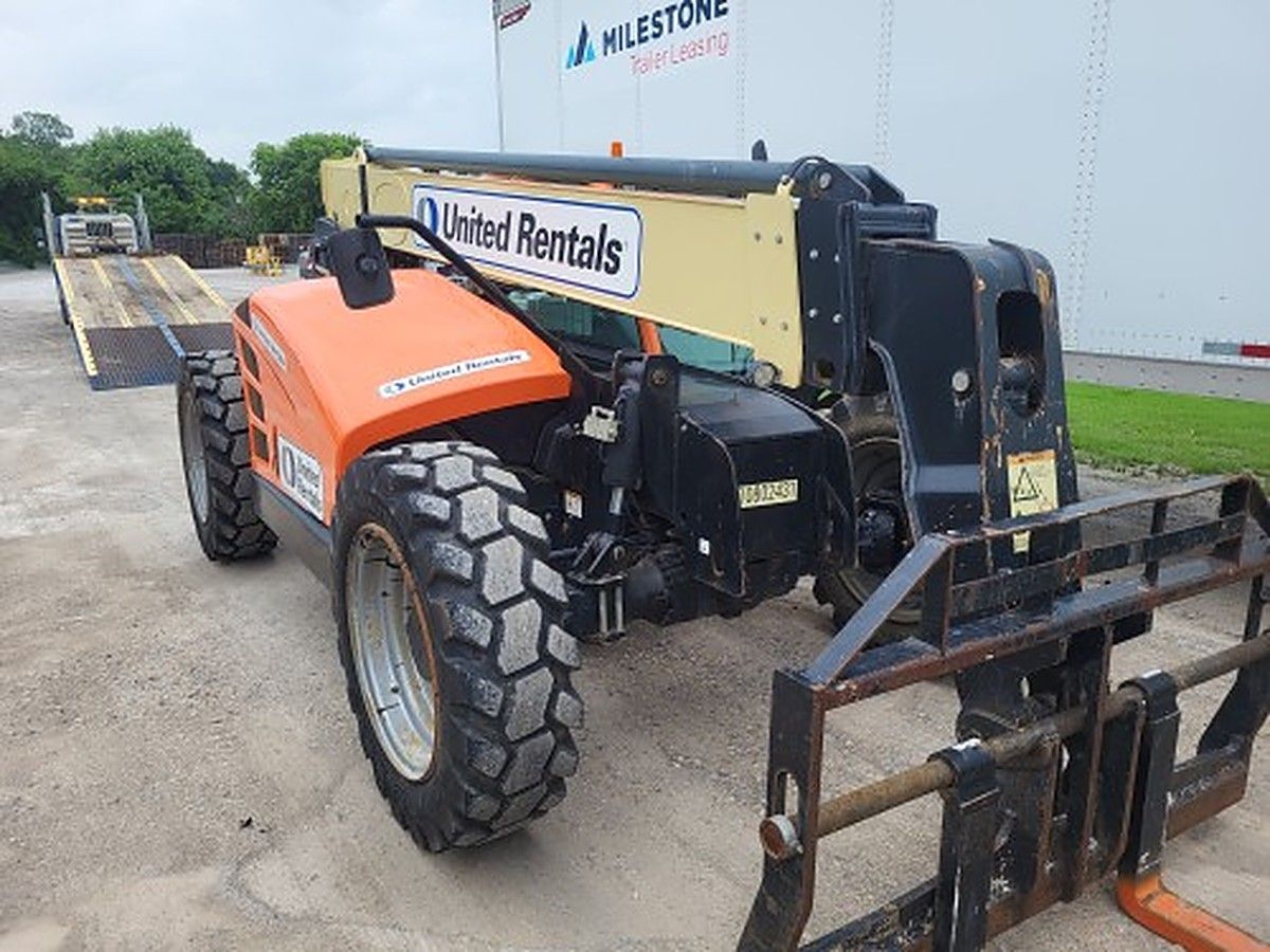 JLG 742 photo 3