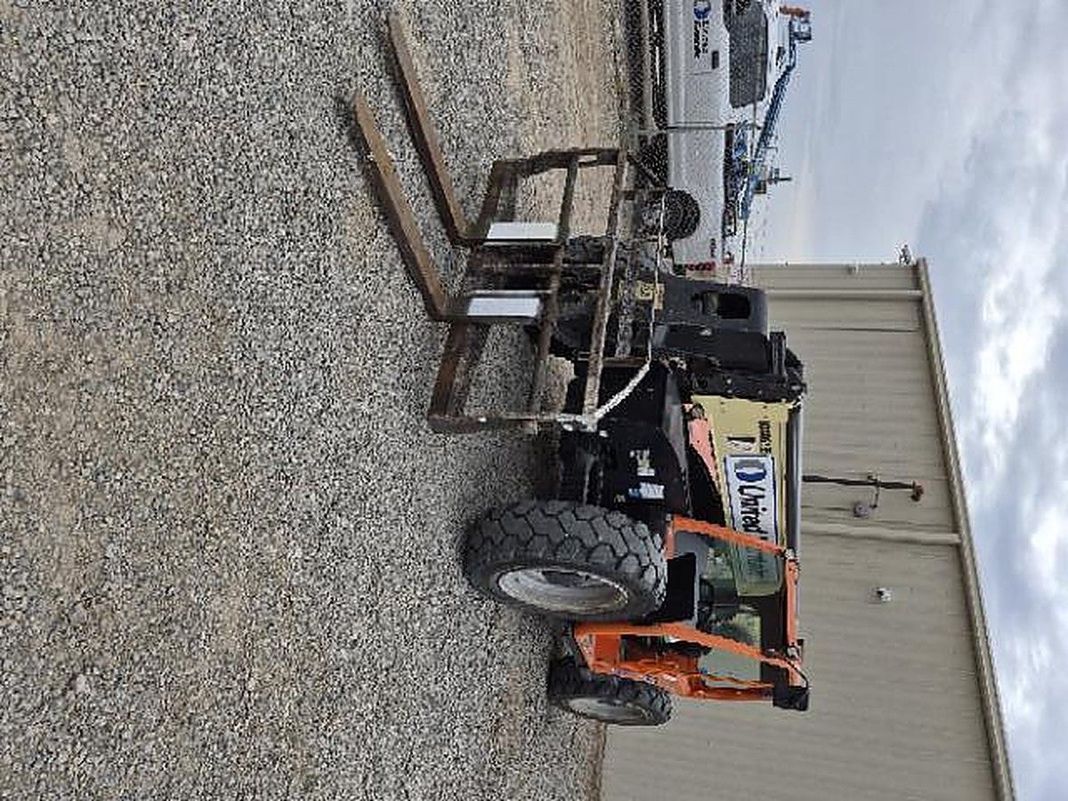 JLG 742 photo 4