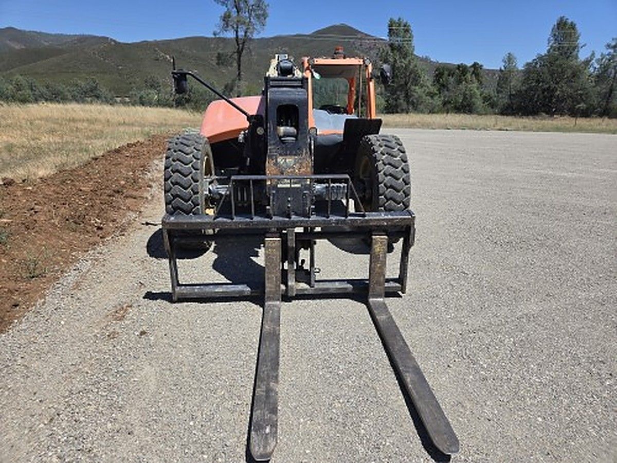 JLG 742 photo 5