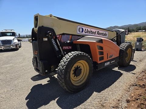 2018 JLG 742 Forklift Variable Reach 7000# 38-44'