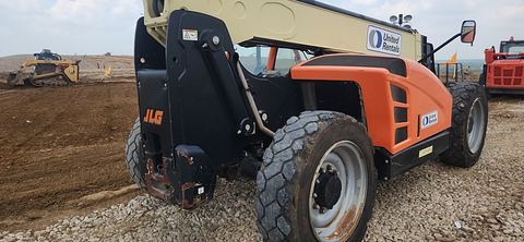 2018 JLG 742 Forklift Variable Reach 7000# 38-44'