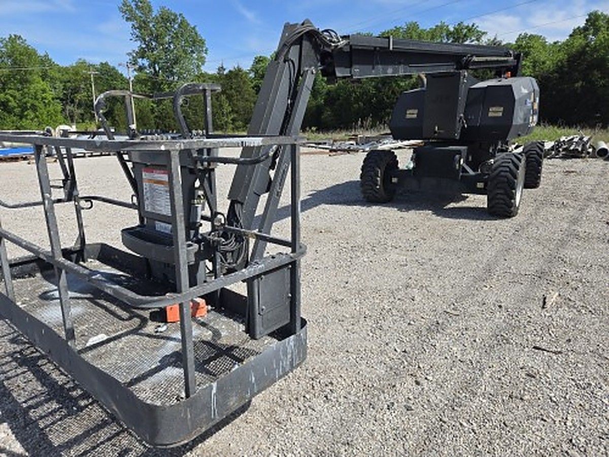 JLG 800AJ photo 9