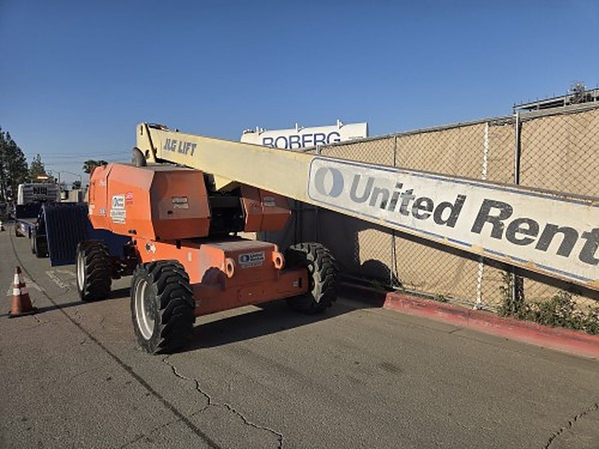 JLG 800S photo 4