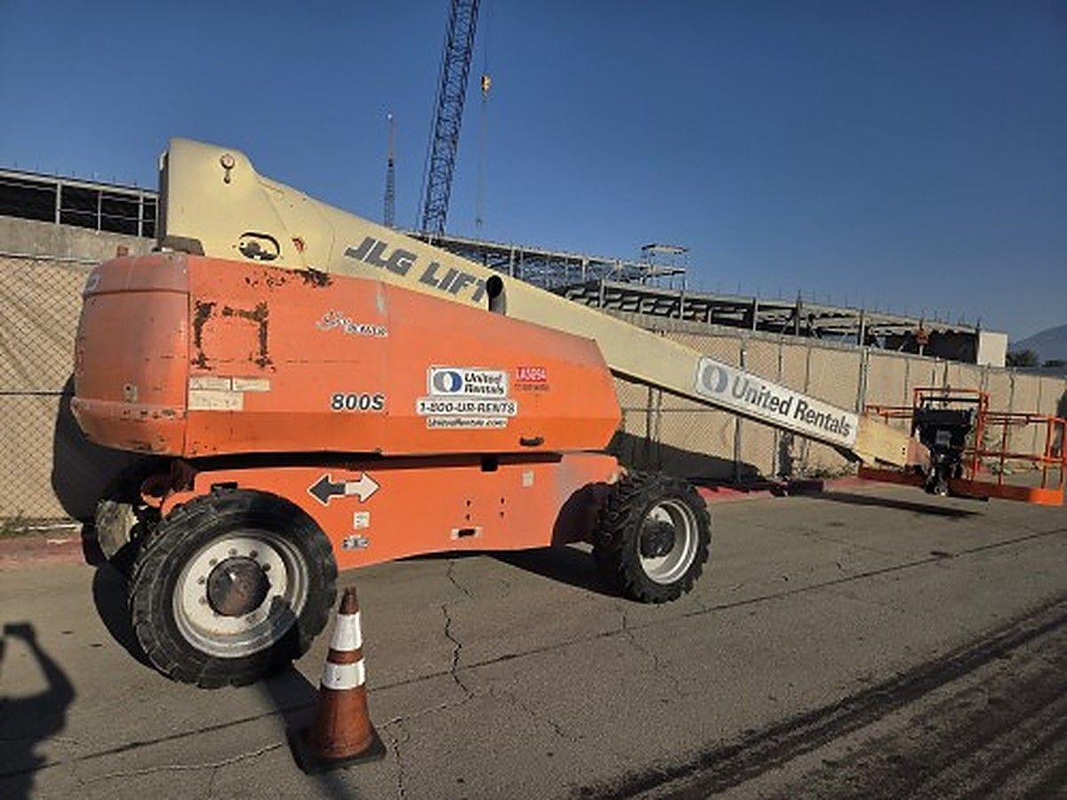 JLG 800S photo 5