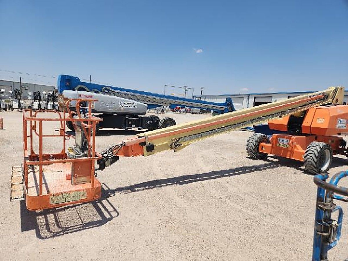 JLG 800S photo 2