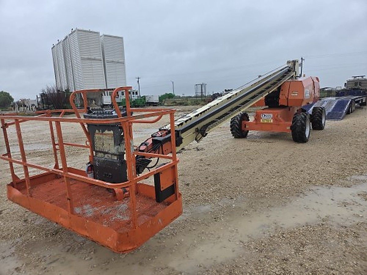 JLG 800S photo 2
