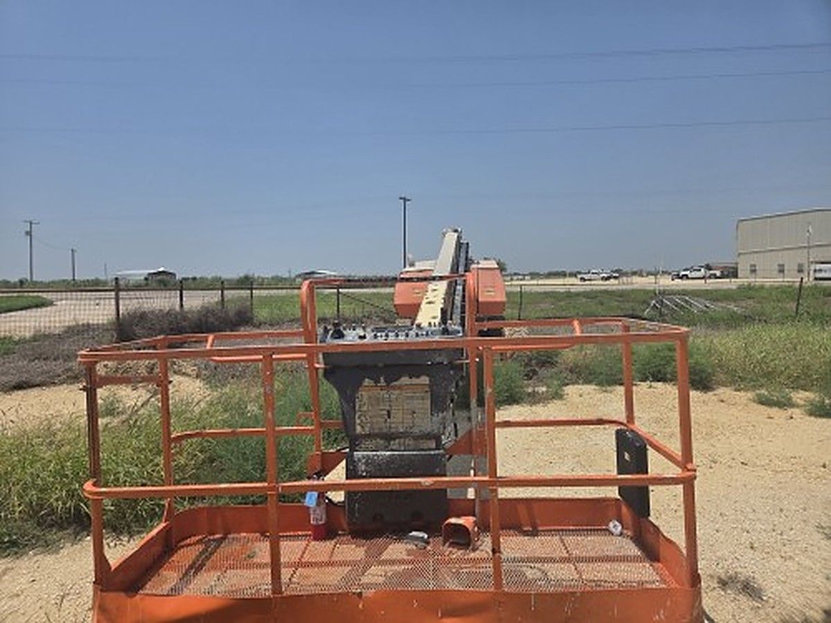 JLG 800S photo 10
