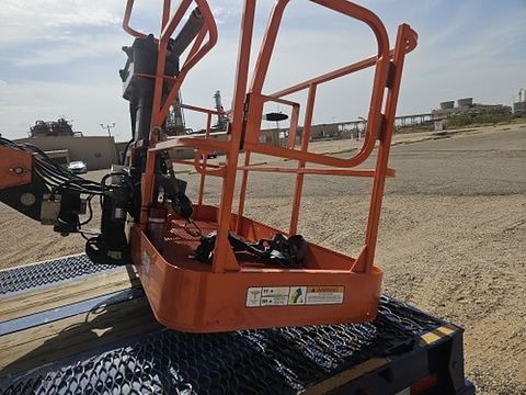 2018 JLG 800S Boom 76-80' Telescopic