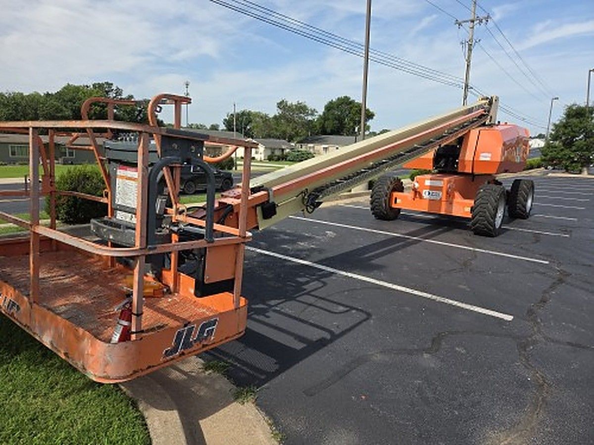JLG 800S photo 2