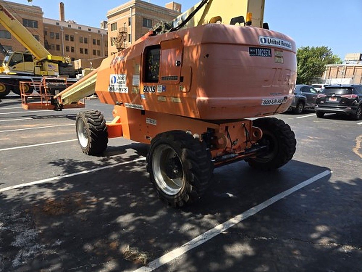 JLG 800S photo 2