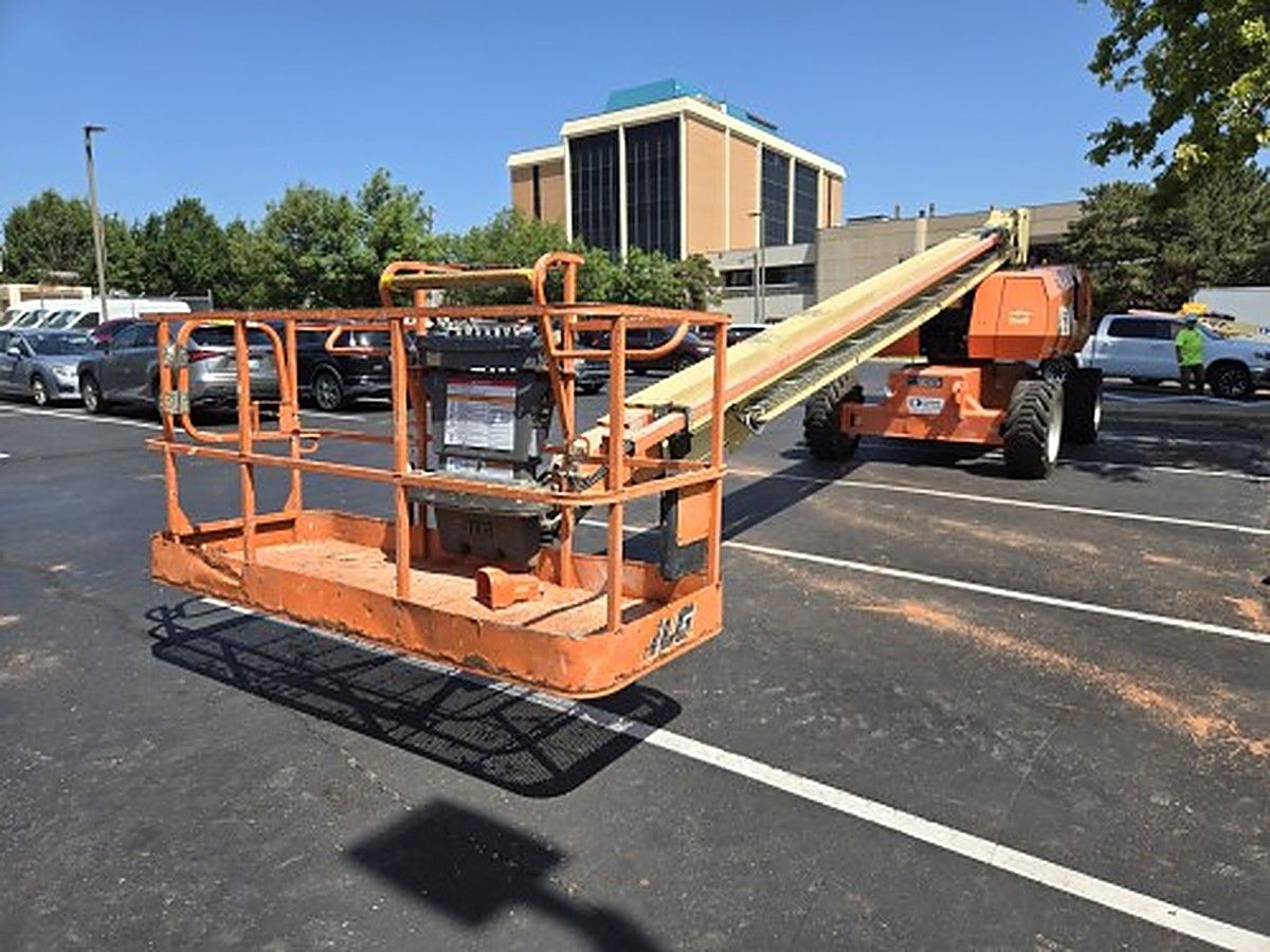 JLG 800S photo 3