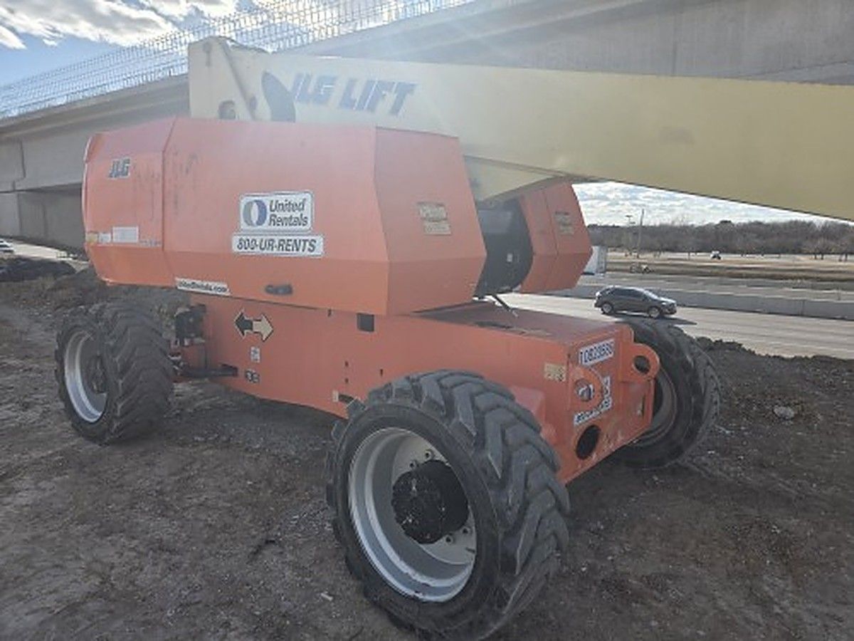 JLG 800S photo 3