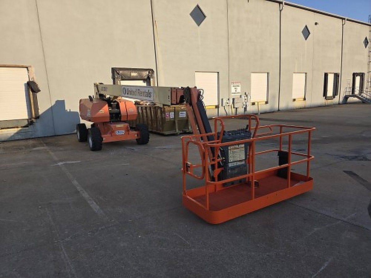 JLG 860SJ photo 2
