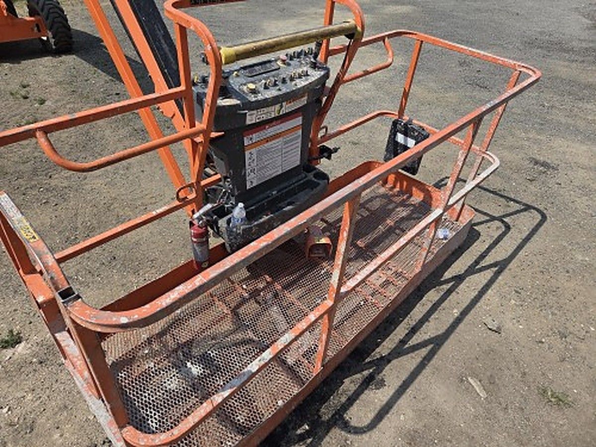 JLG 860SJ photo 8