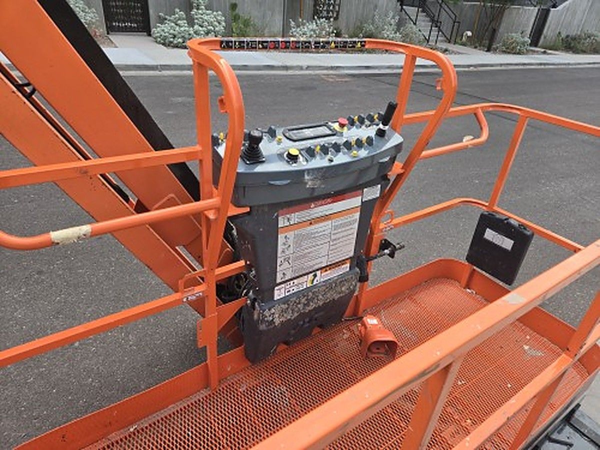 JLG 860SJ photo 7