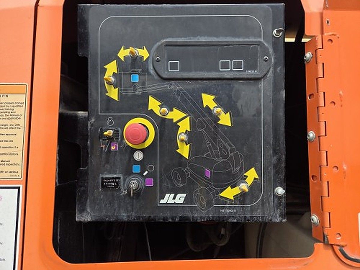 JLG 860SJ photo 8