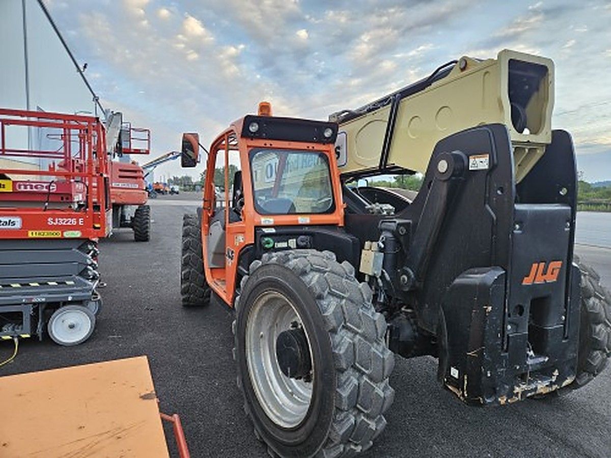 JLG 943 photo 6