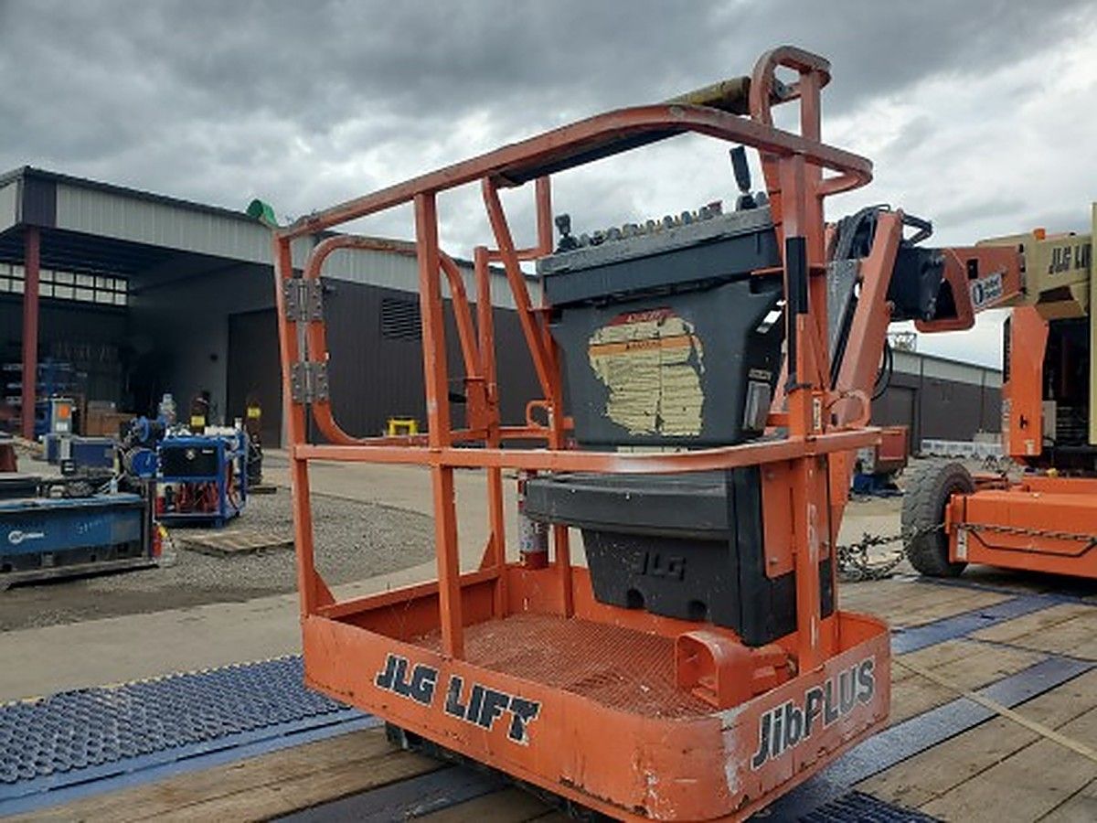 JLG E300AJP photo 3