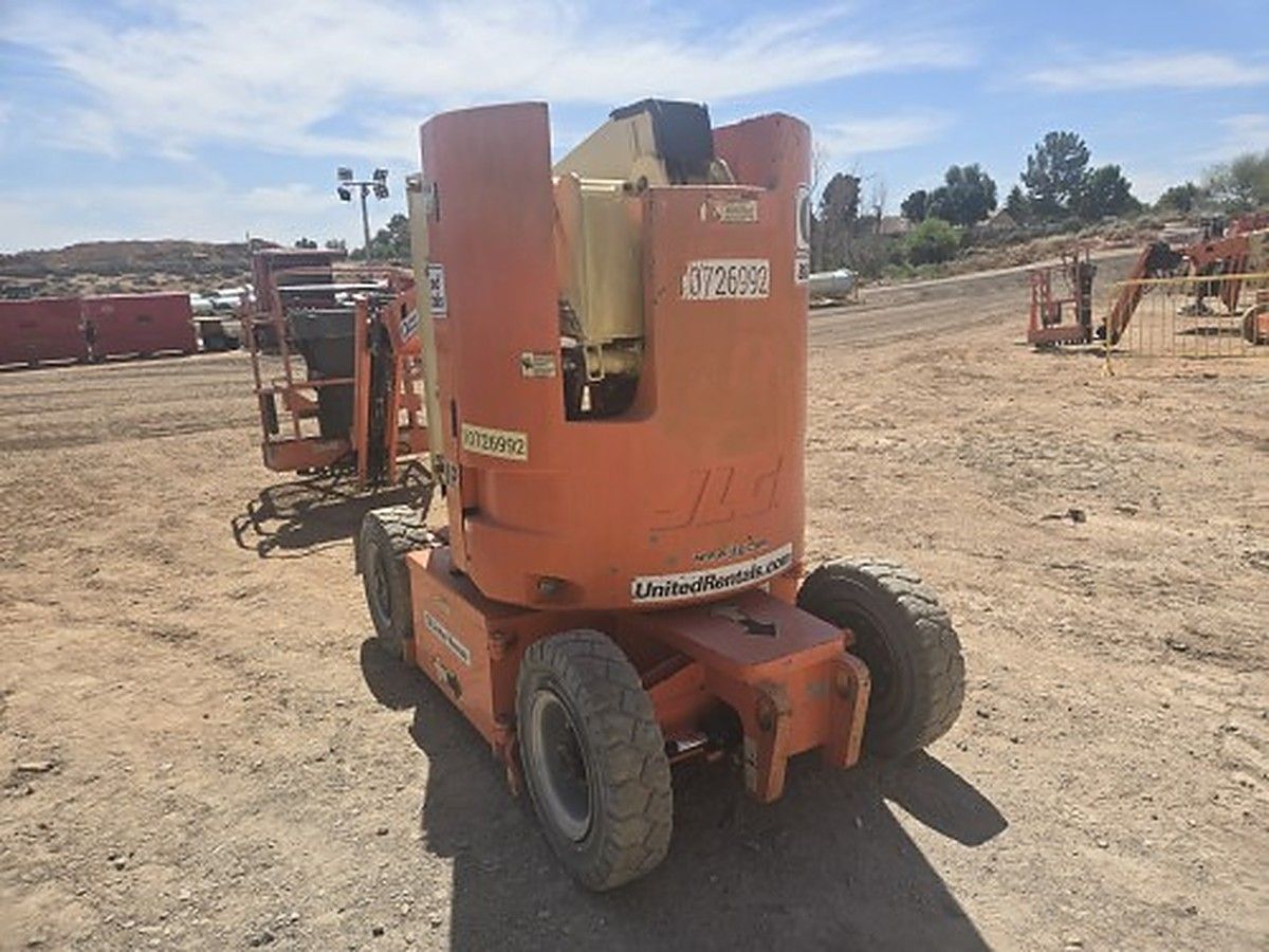 2018 JLG E300AJP for sale in Las Vegas, NV