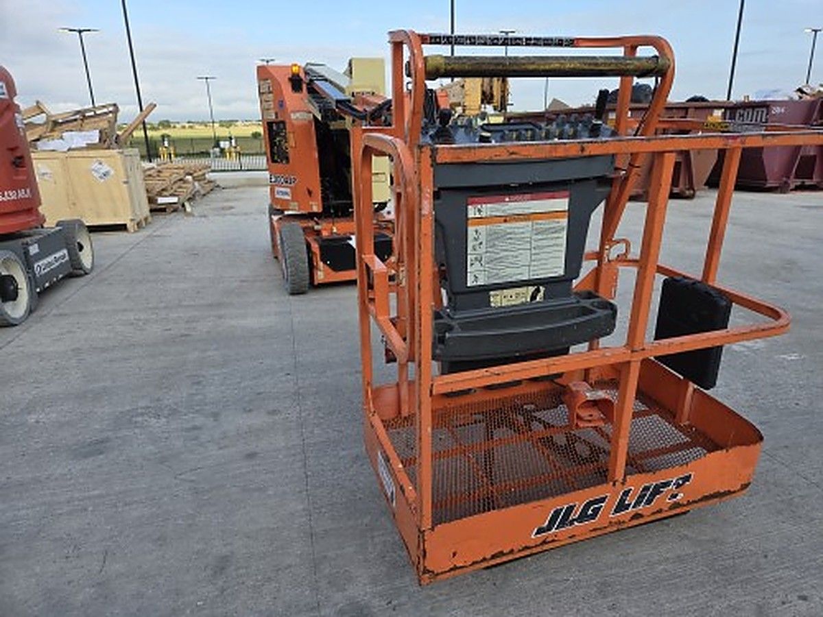 2018 JLG E300AJP for sale in Las Vegas, NV
