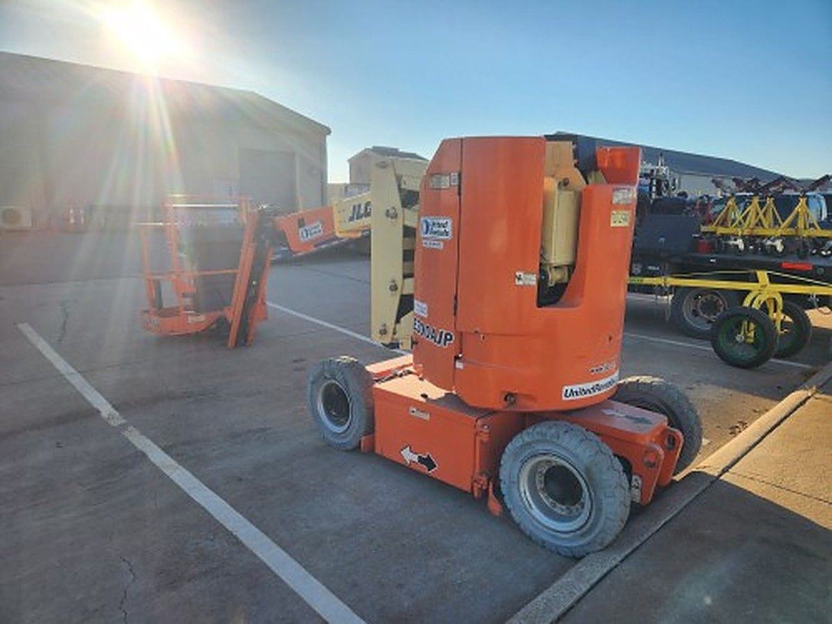 JLG E300AJP photo 7