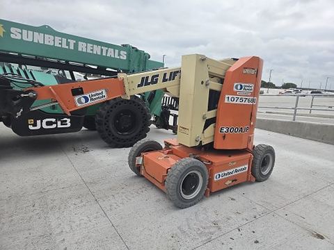 2018 JLG E300AJP Boom 30-33' Articulating Dc