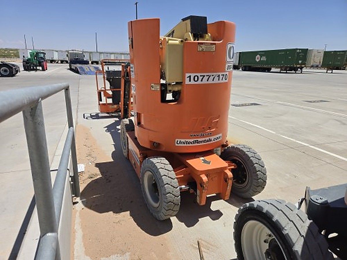 2018 JLG E300AJP for sale in Las Vegas, NV