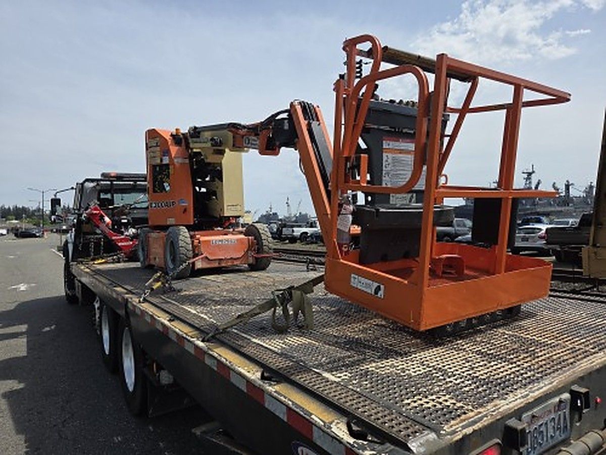 JLG E300AJP photo 2