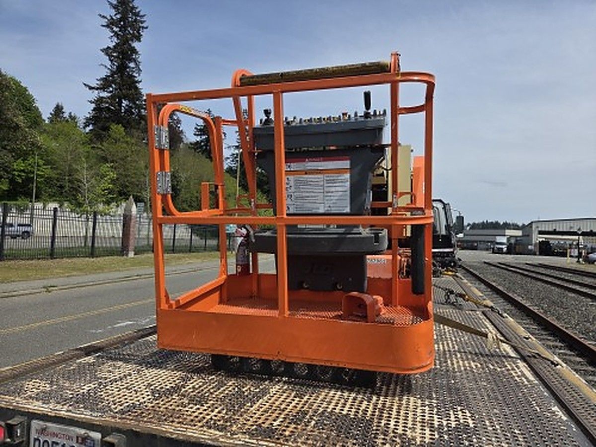 JLG E300AJP photo 4