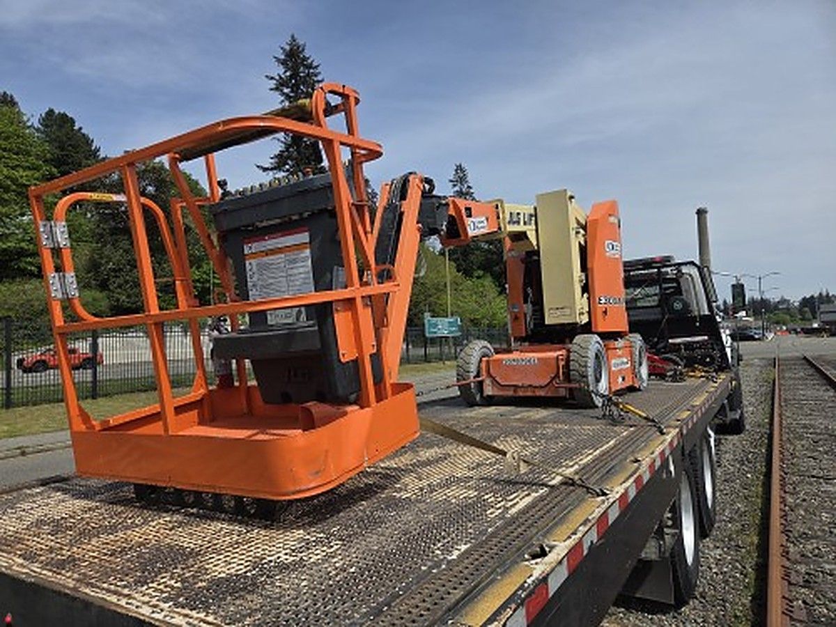 JLG E300AJP photo 5