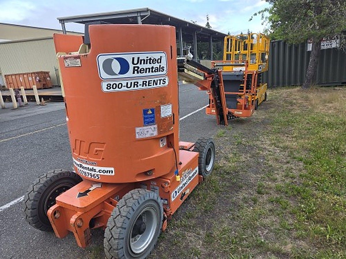 JLG E300AJP photo 3