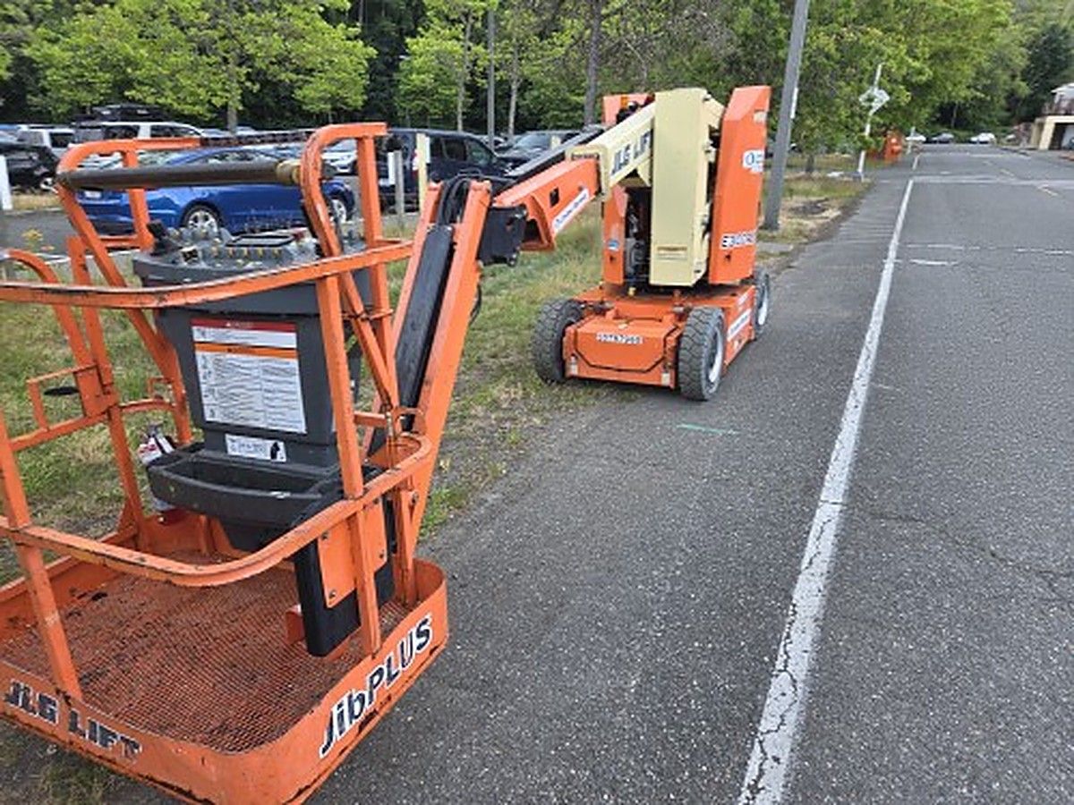 JLG E300AJP photo 6