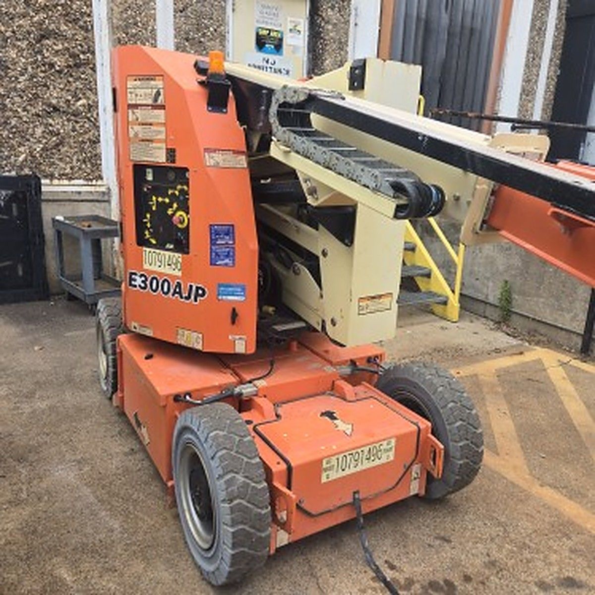 JLG E300AJP photo 8