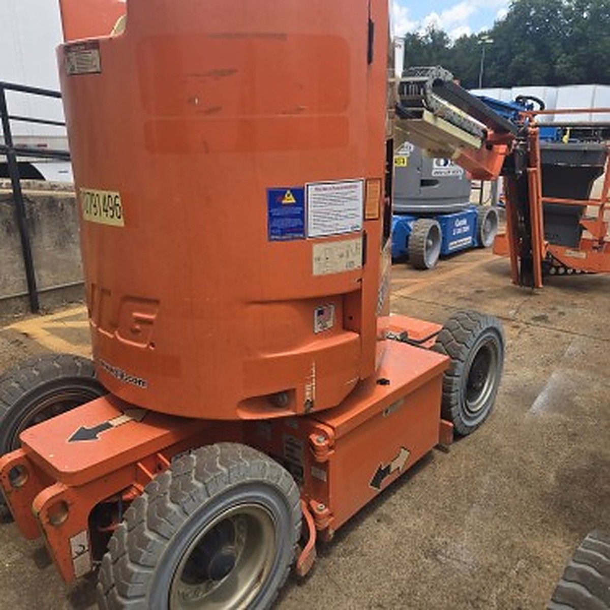 JLG E300AJP photo 9