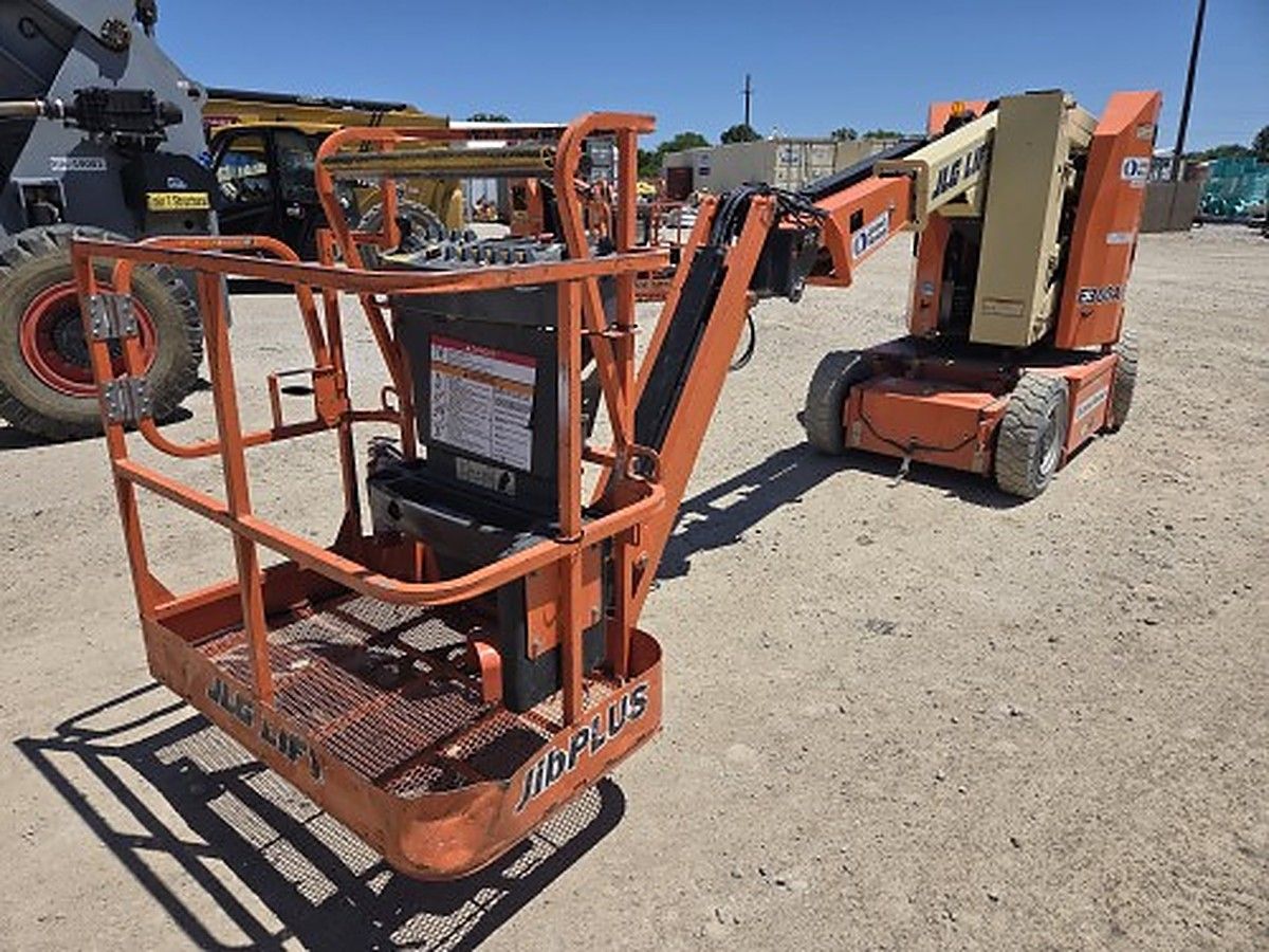 JLG E300AJP photo 4