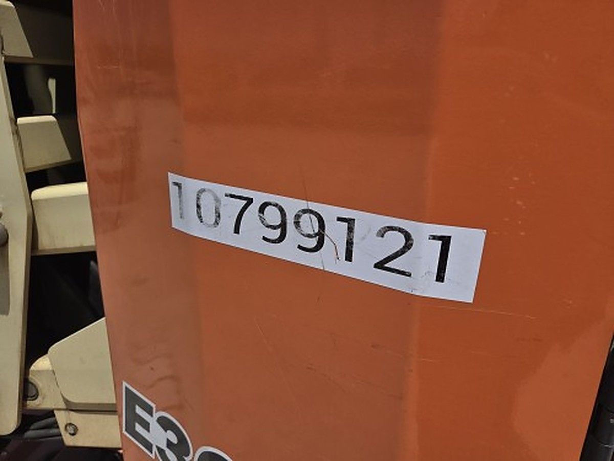 JLG E300AJP photo 6