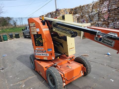 2018 JLG E300AJP Boom 30-33' Articulating Dc
