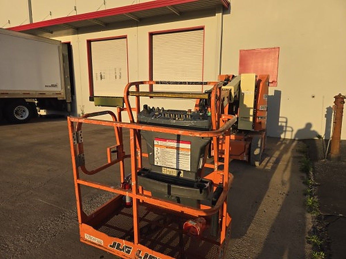 JLG E300AJP photo 6