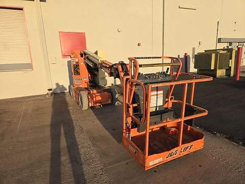 2018 JLG E300AJP Boom 30-33' Articulating Dc