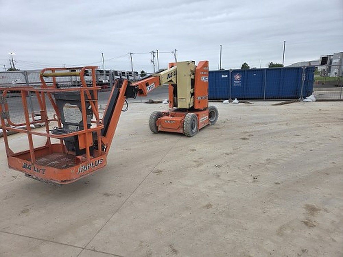 2018 JLG E300AJP for sale in Las Vegas, NV