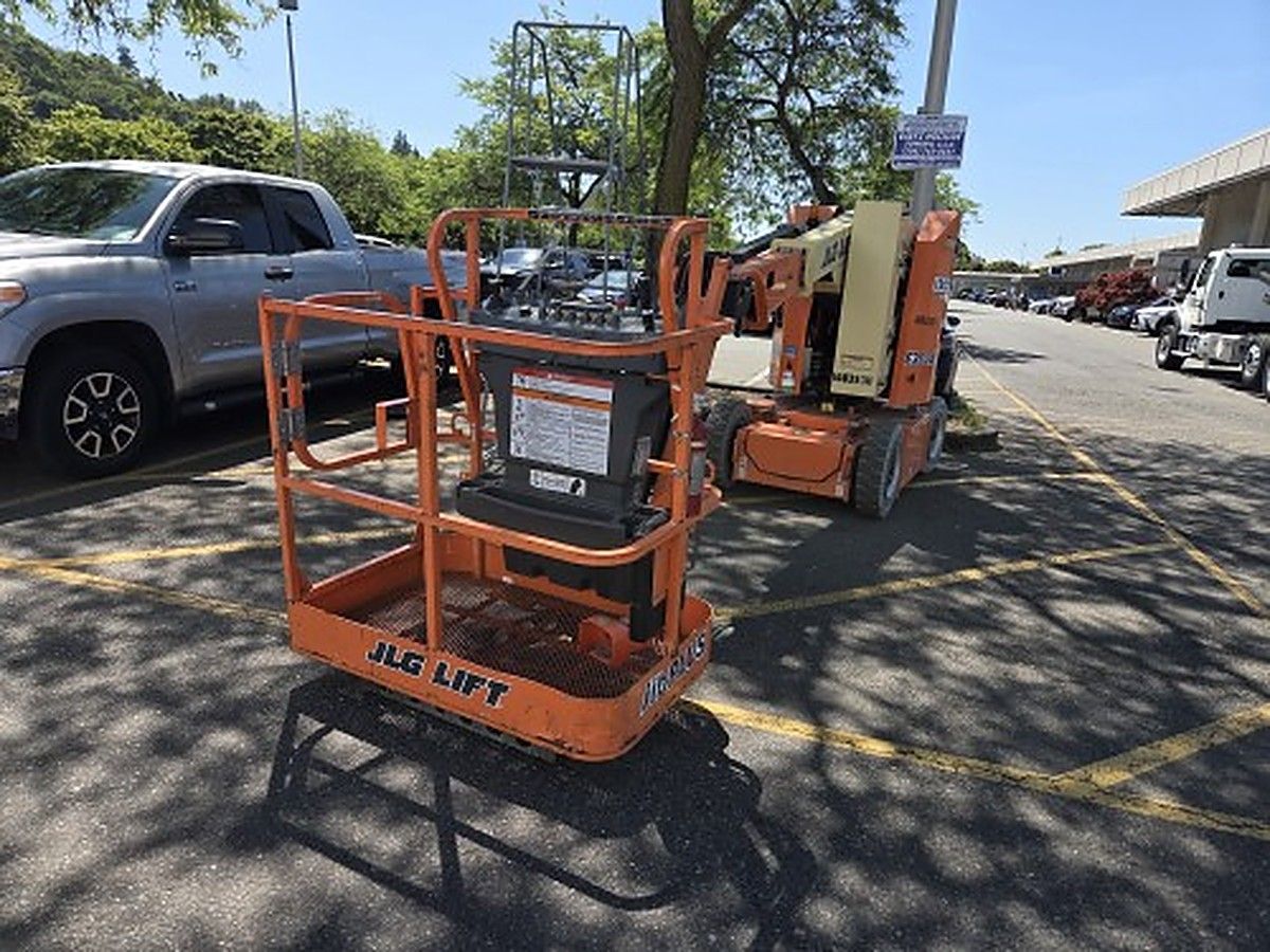 JLG E300AJP photo 4